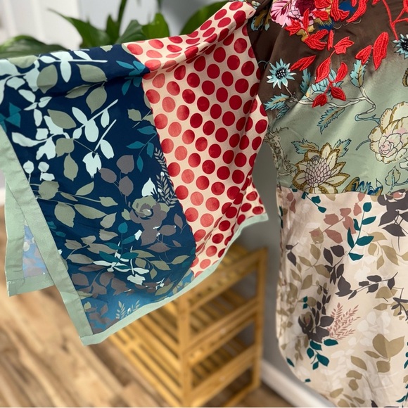 Soft Surroundings Izumi Kimono Sleeve Tunic Top M Embroidered Mixed  Patchwork - Picture 7 of 10